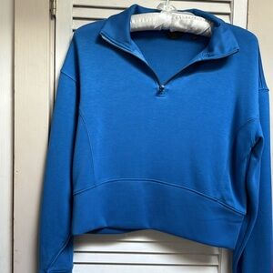 Danskin crop half zip